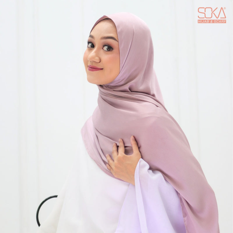 Hijab Pashmina Shimmer Silk Shwarna Dusty Purple Premium - Fashion Muslim